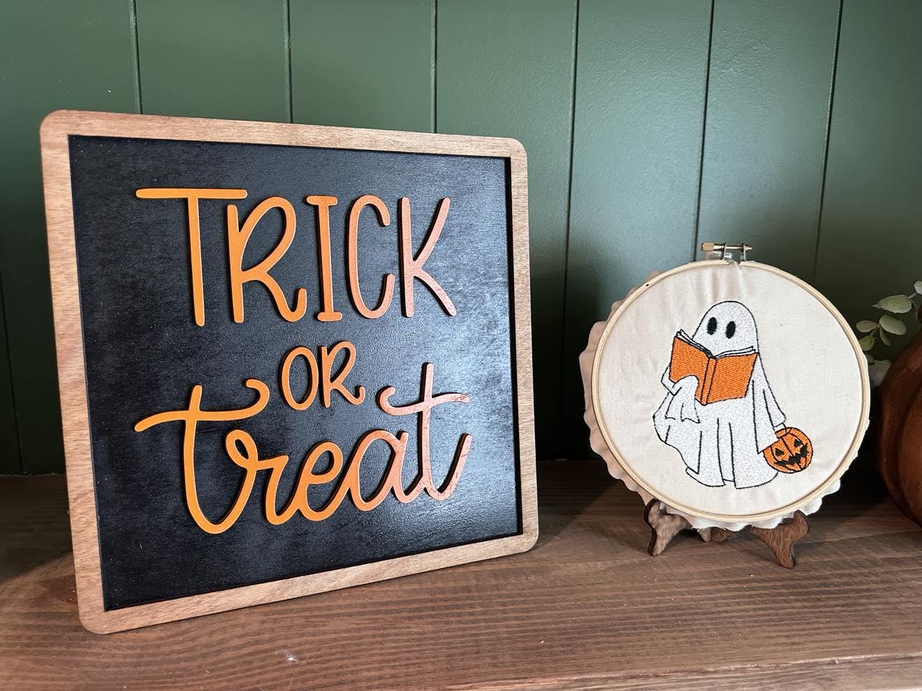 Trick or Treat Sign, Halloween Decor, Modern Farmhouse Halloween Decor